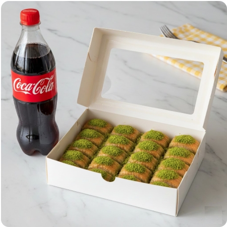 1000 Gr Fıstıklı Baklava 1 Litre Cola Karaman pasta siparişi