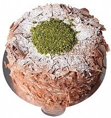 4 ile 6 kişilik Çikolatalı Fıstıklı yaş pasta Karaman pasta sipariÅŸi