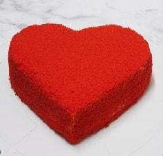 Özel Yapım 6-9 Kişilik Kırmızı Kalp Şeklinde Yaş Pasta Karaman pasta siparişi